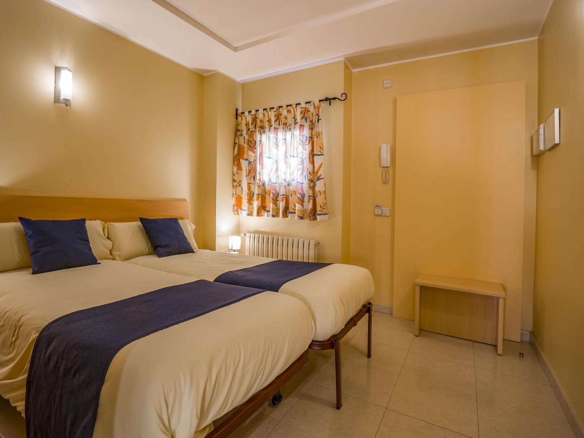 Apartaments Del Meligar Енкамп Номер фото
